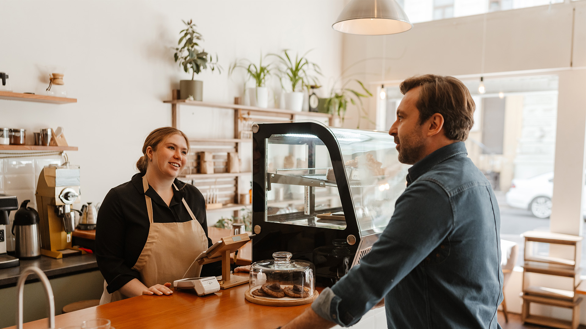 Effective Strategies for Attracting and Retaining Your Customers | ICSC