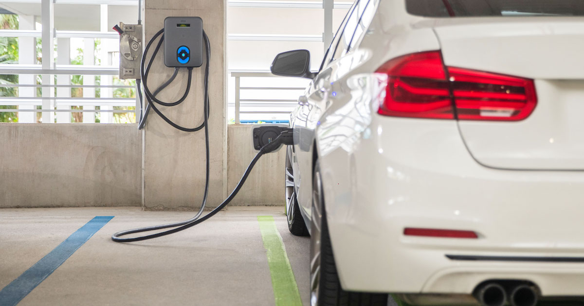 Blink Charging releases stations that make charging multiple vehicles