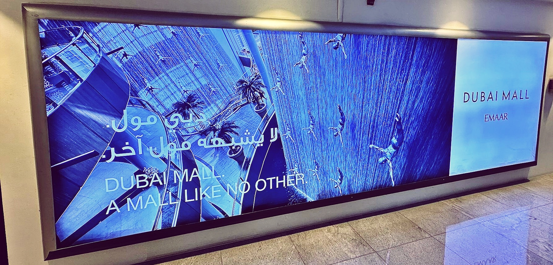 Dubai Mall’s tagline, A Mall Like No Other, is true enough, for it is much more akin to a bustling metropolis than to a shopp