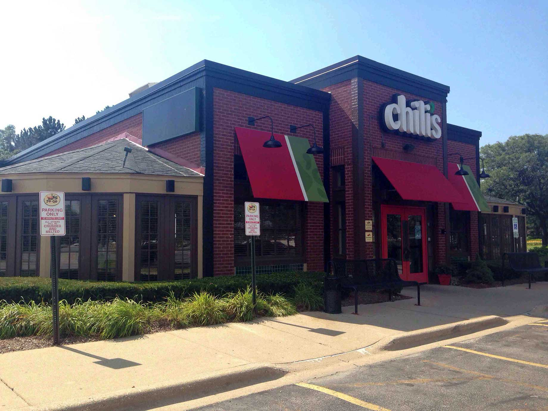 Seven years remain on a triple-net-lease to a Chili's Grill & Bar occupying a property in Arlington Heights, Ill.