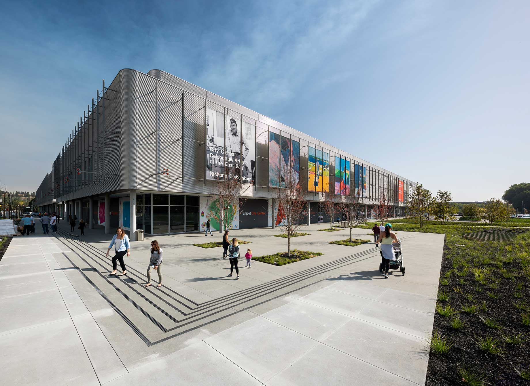 Architect Renzo Piano provided City Center Bishop Ranch with its own piazza.