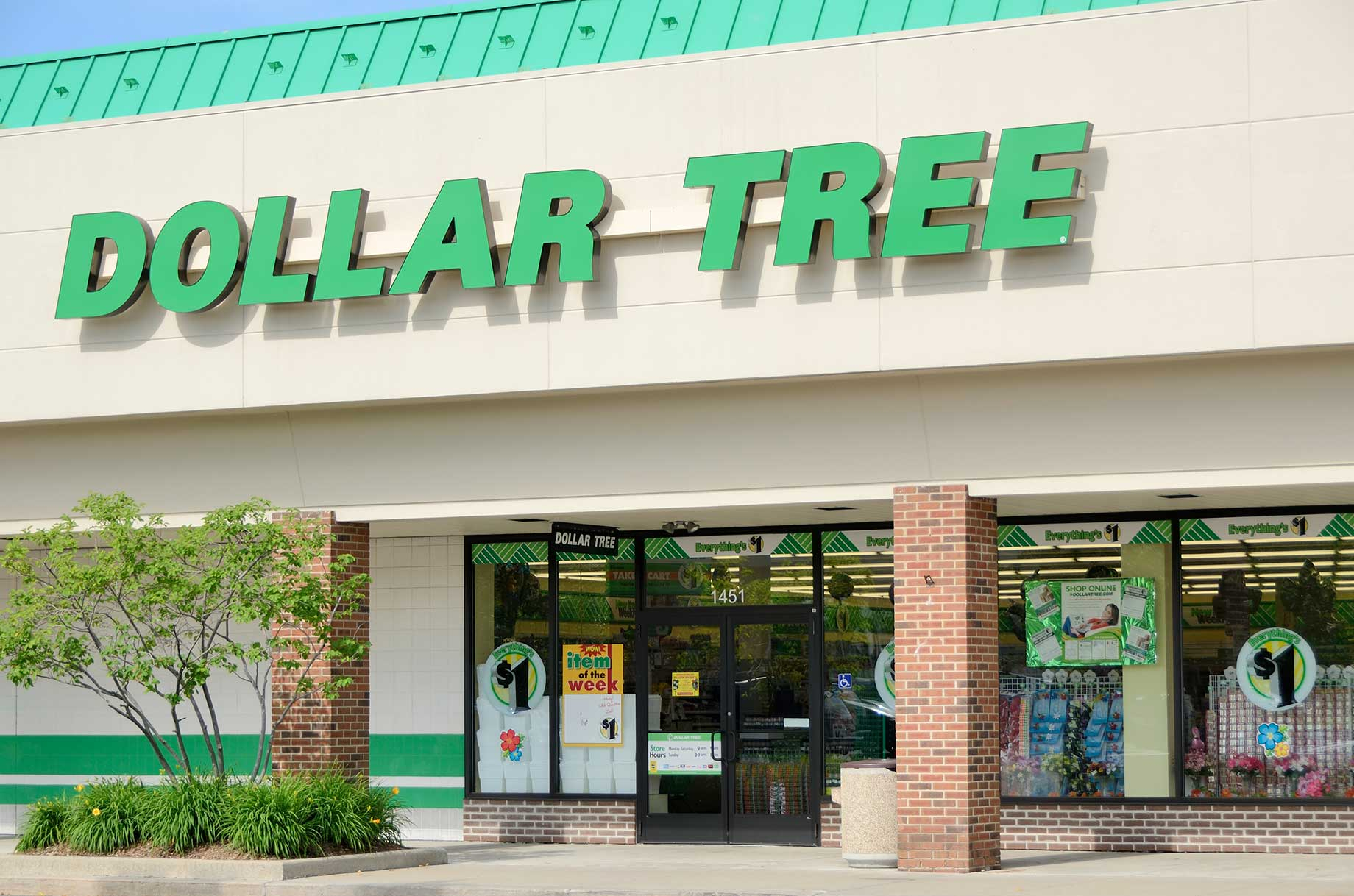 Nearly a third of dollar-store spending comes from households with annual income of $100,000 or higher