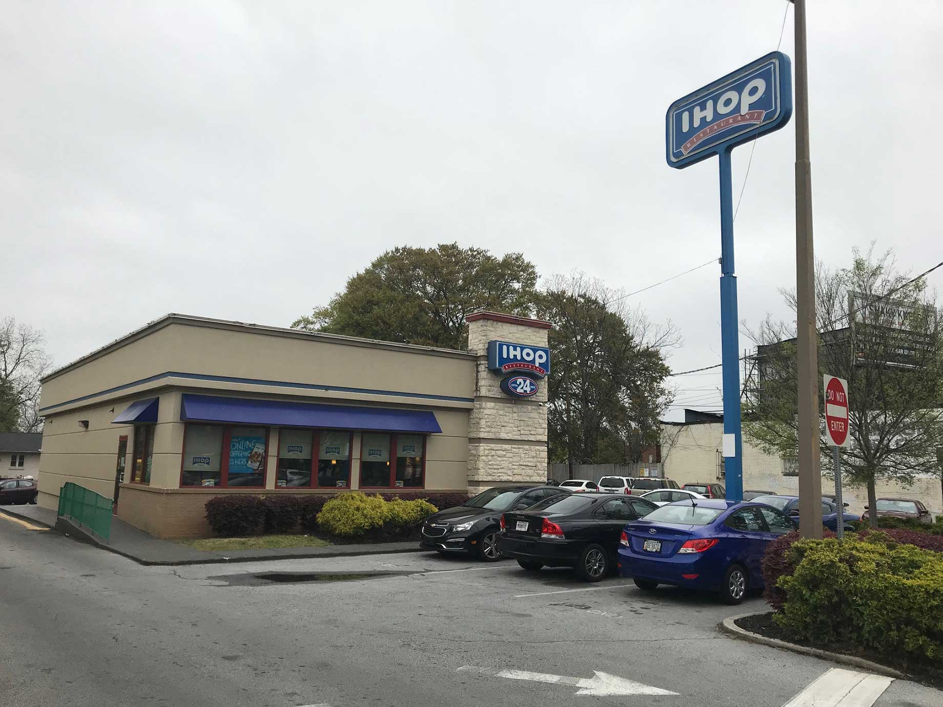 This IHOP property near Atlanta sold for $1,530 per square foot