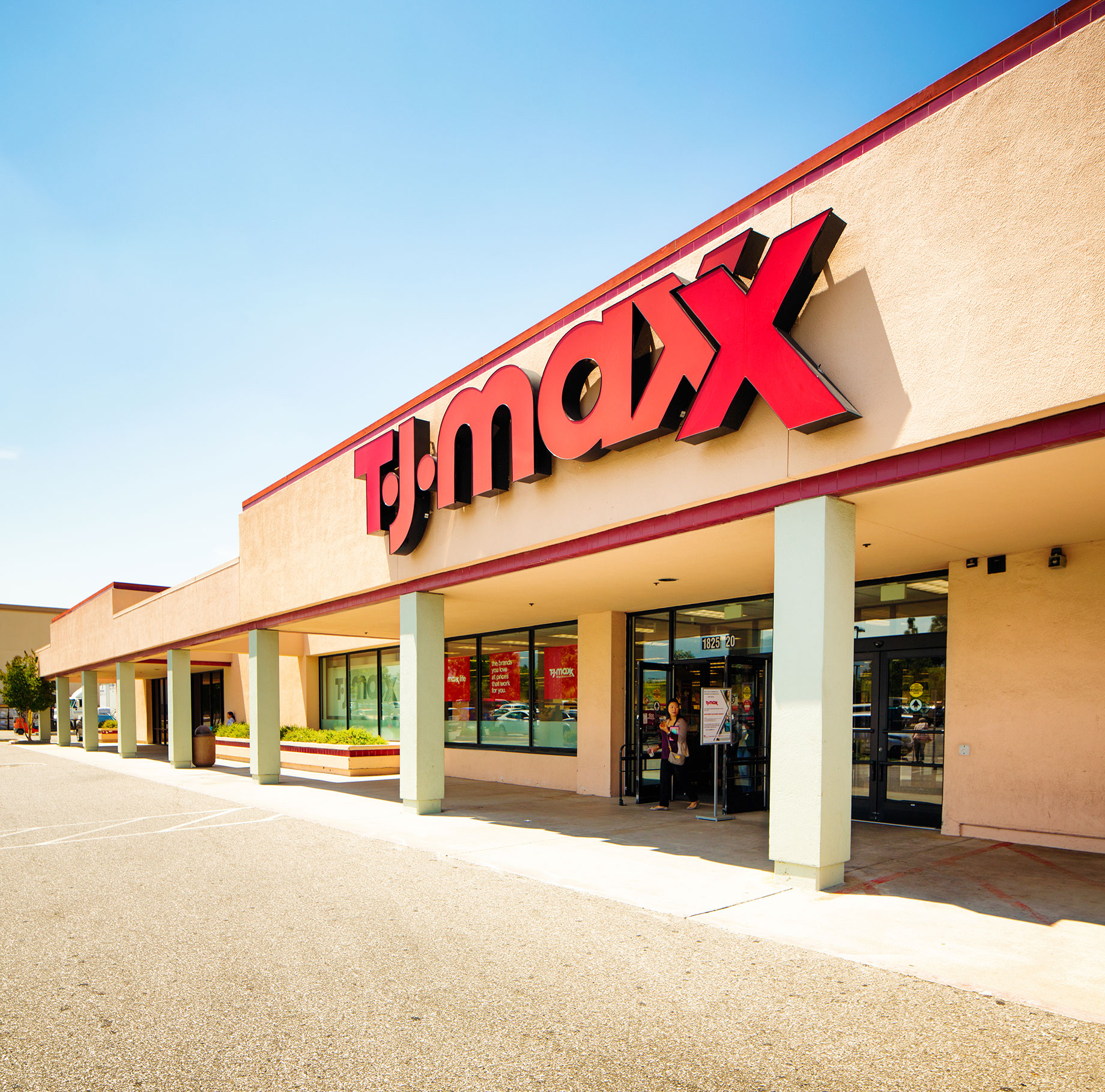 The company operates about 1,250 T.J.Maxx stores