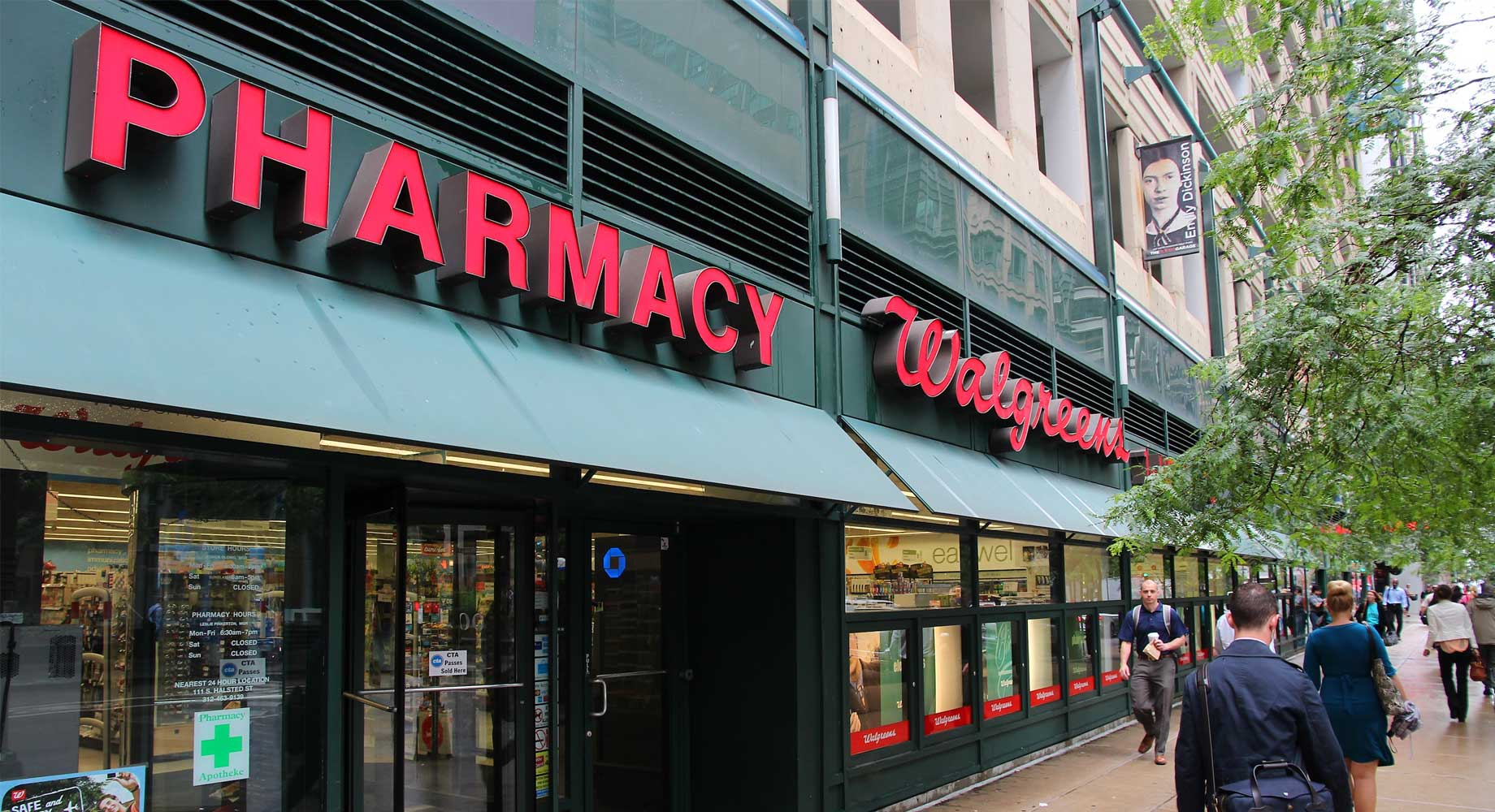 Rival Walgreens offers MDLive online video medical consultation