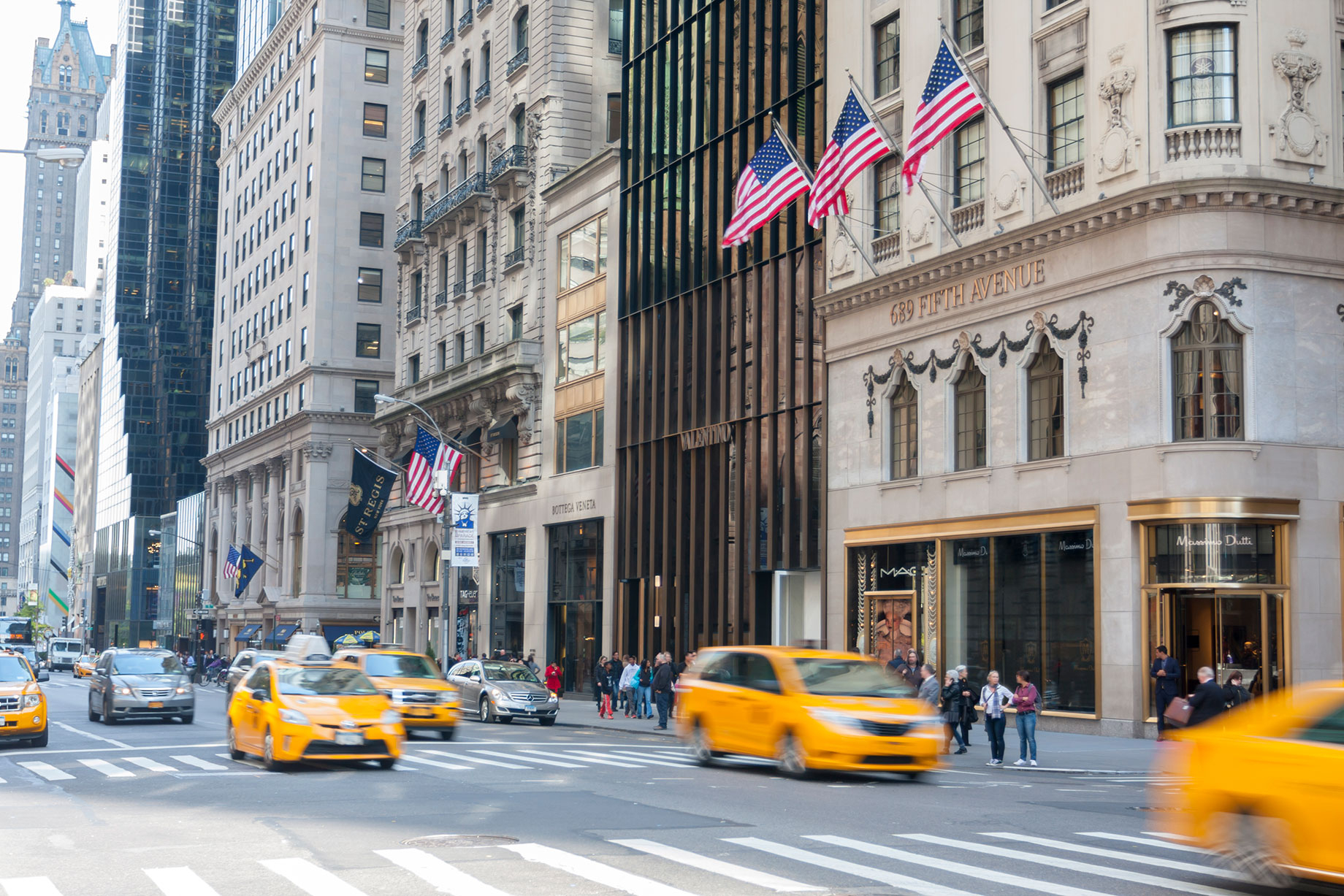 Massimo Dutti is moving out