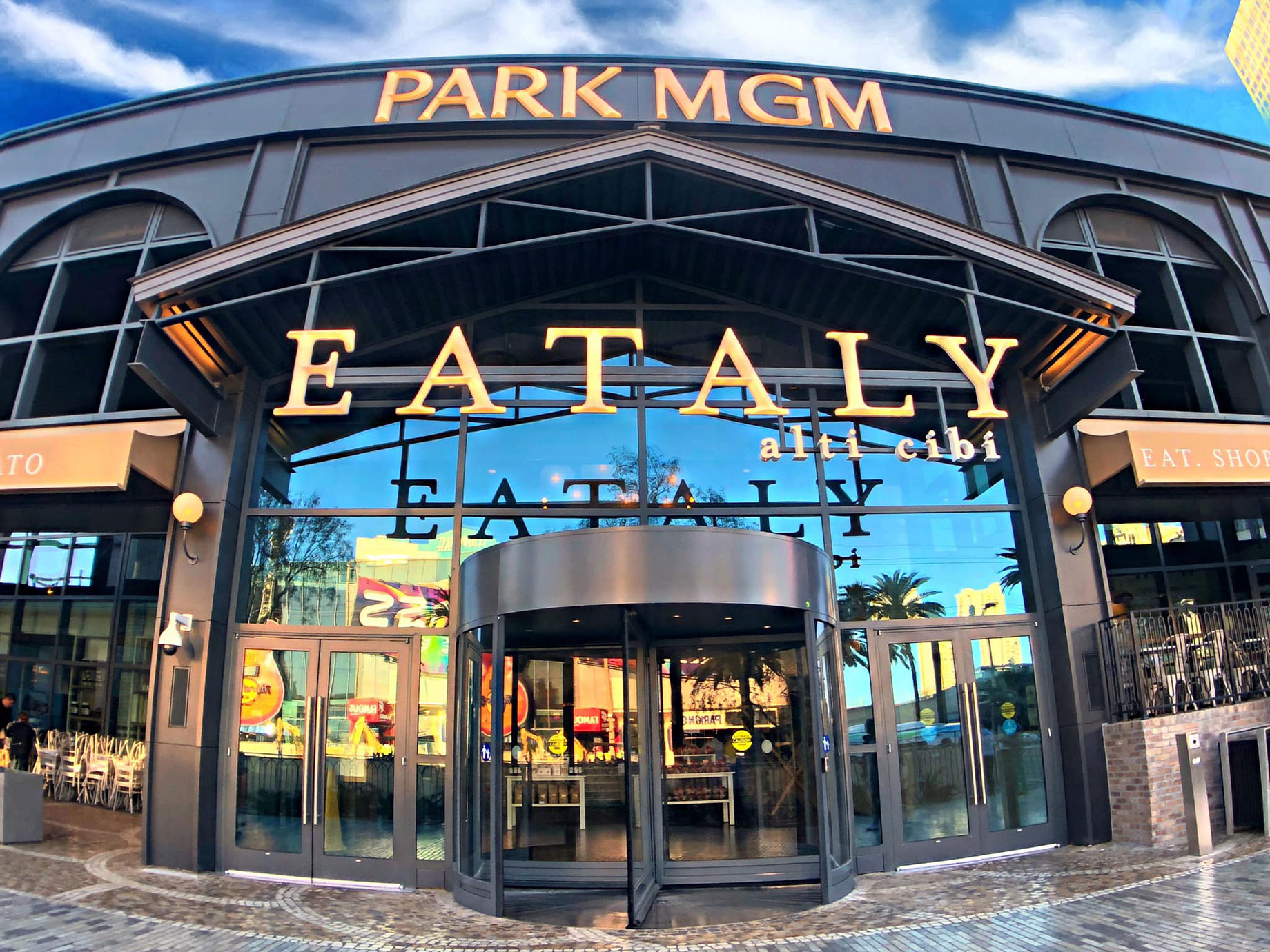 Eataly occupies a 40,000-square-foot space fronting Park MGM