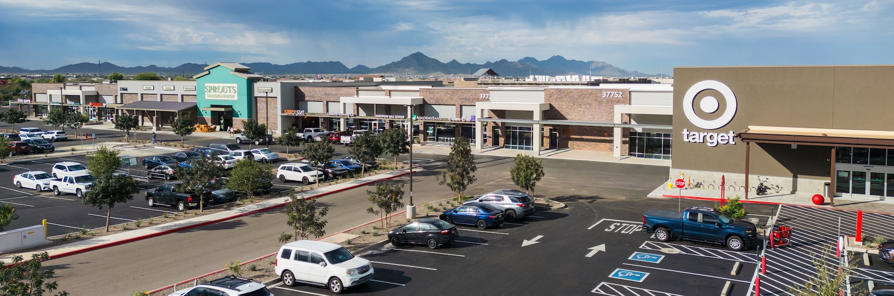 Vestar completed the 230,000-square-foot Vineyard Towne Center in early 2026.
