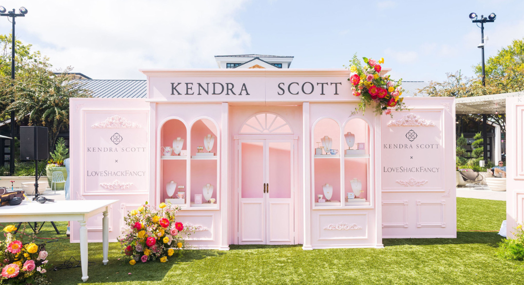 A Kendra Scott pop-up at Trademark’s Market Street – The Woodlands. The accessories brand also has a permanent space at the p