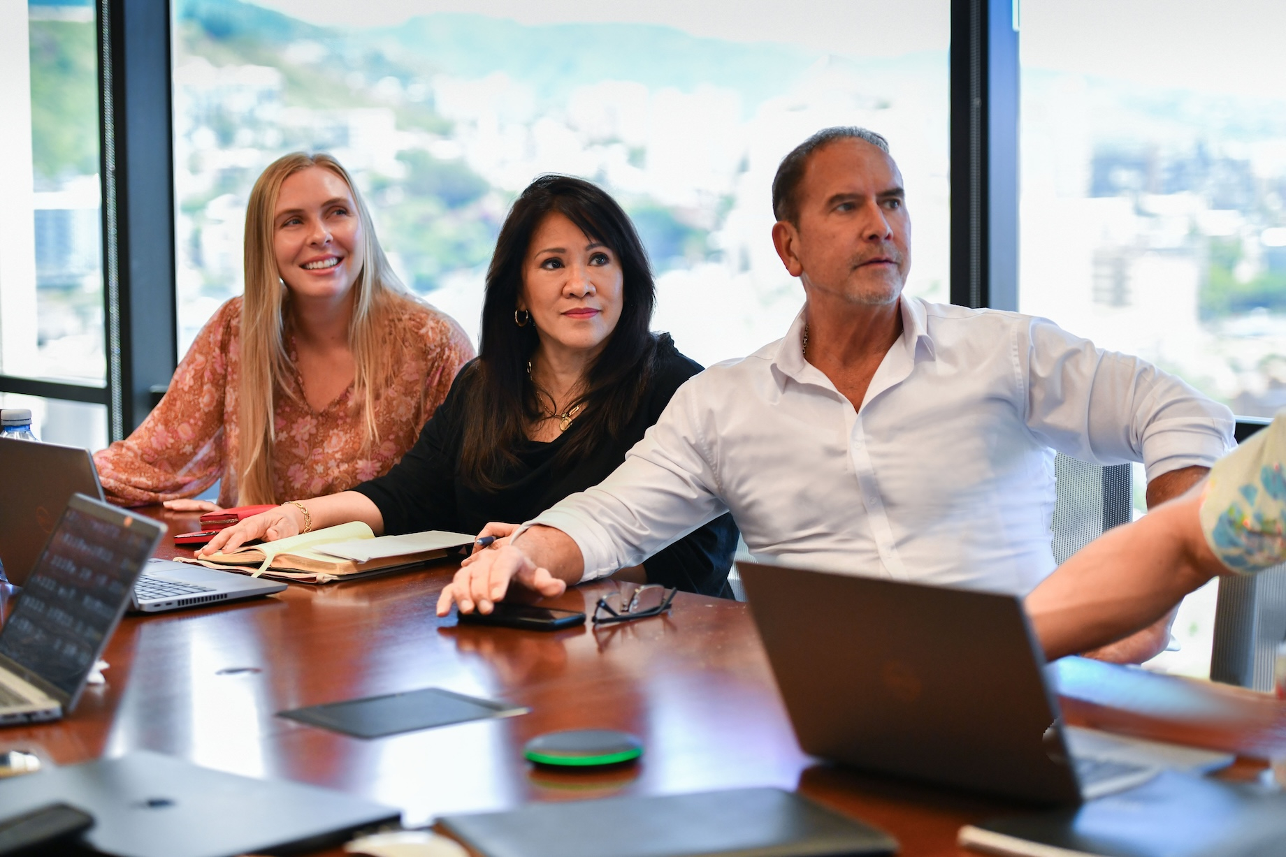 CBRE advisory and transaction services associate Kelly Graf, CBRE advisory and transaction services vice president Missy Preu