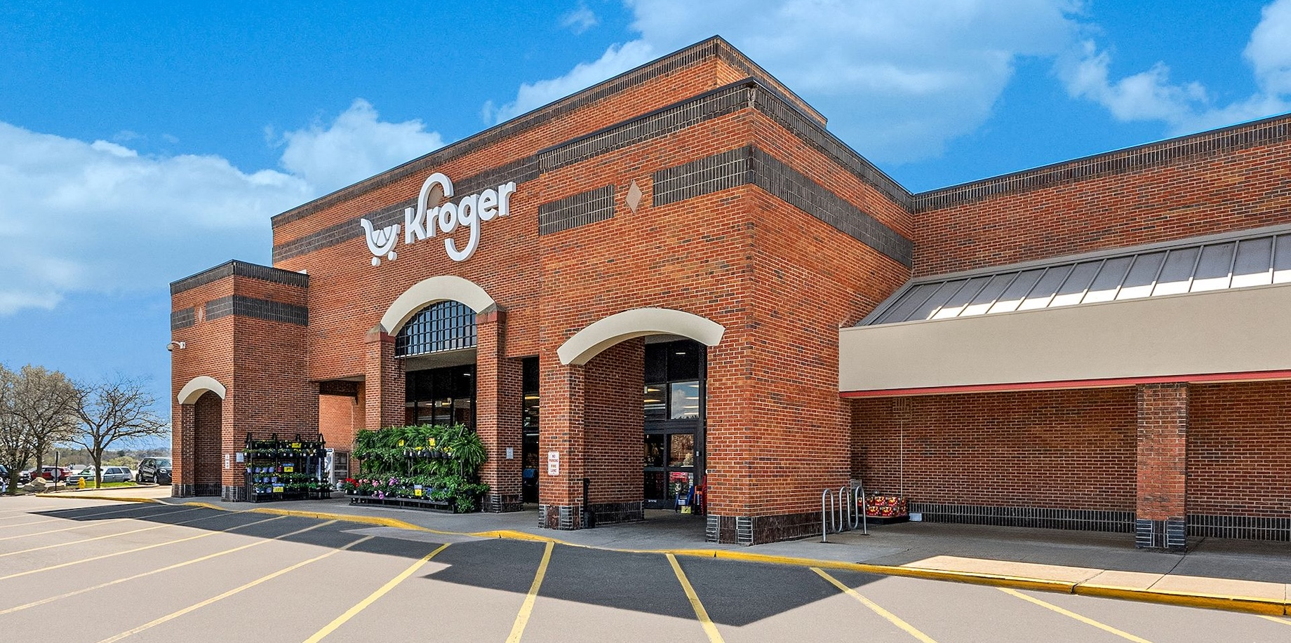Continental Realty Corp. has acquired 14 shopping centers, including the Kroger-anchored Delaware Community Plaza, north of C