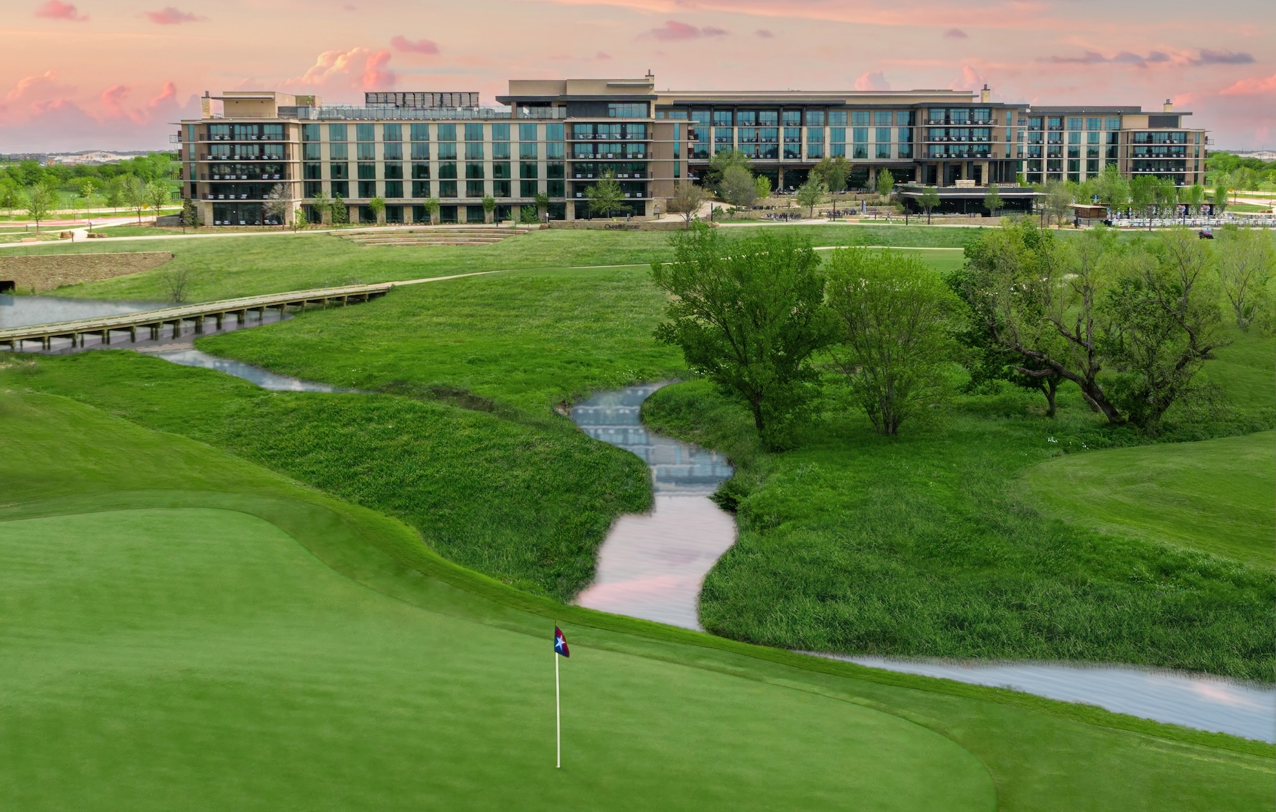 PGA’s new headquarters oversees the finishing hole at the challenging Field Ranch East course, part of the Omni PGA Frisco.