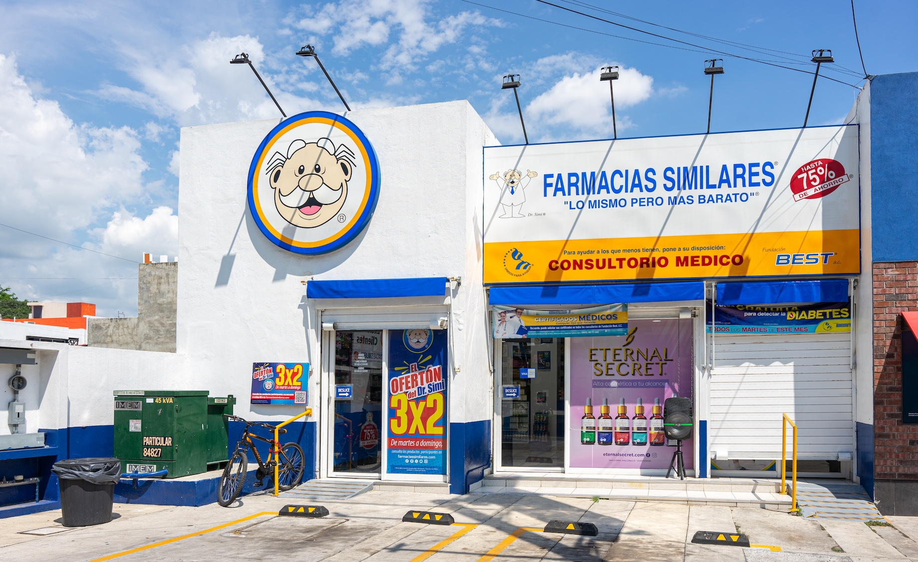 A Farmacias Similares store in Guadalajara, Mexico
