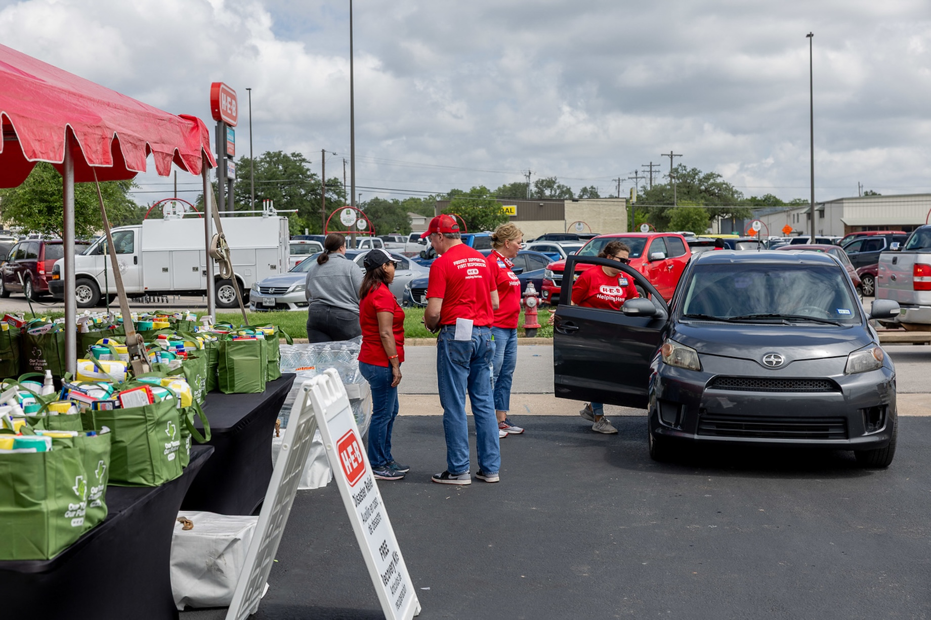 H-E-B disaster-relief efforts in Kerr County, Texas