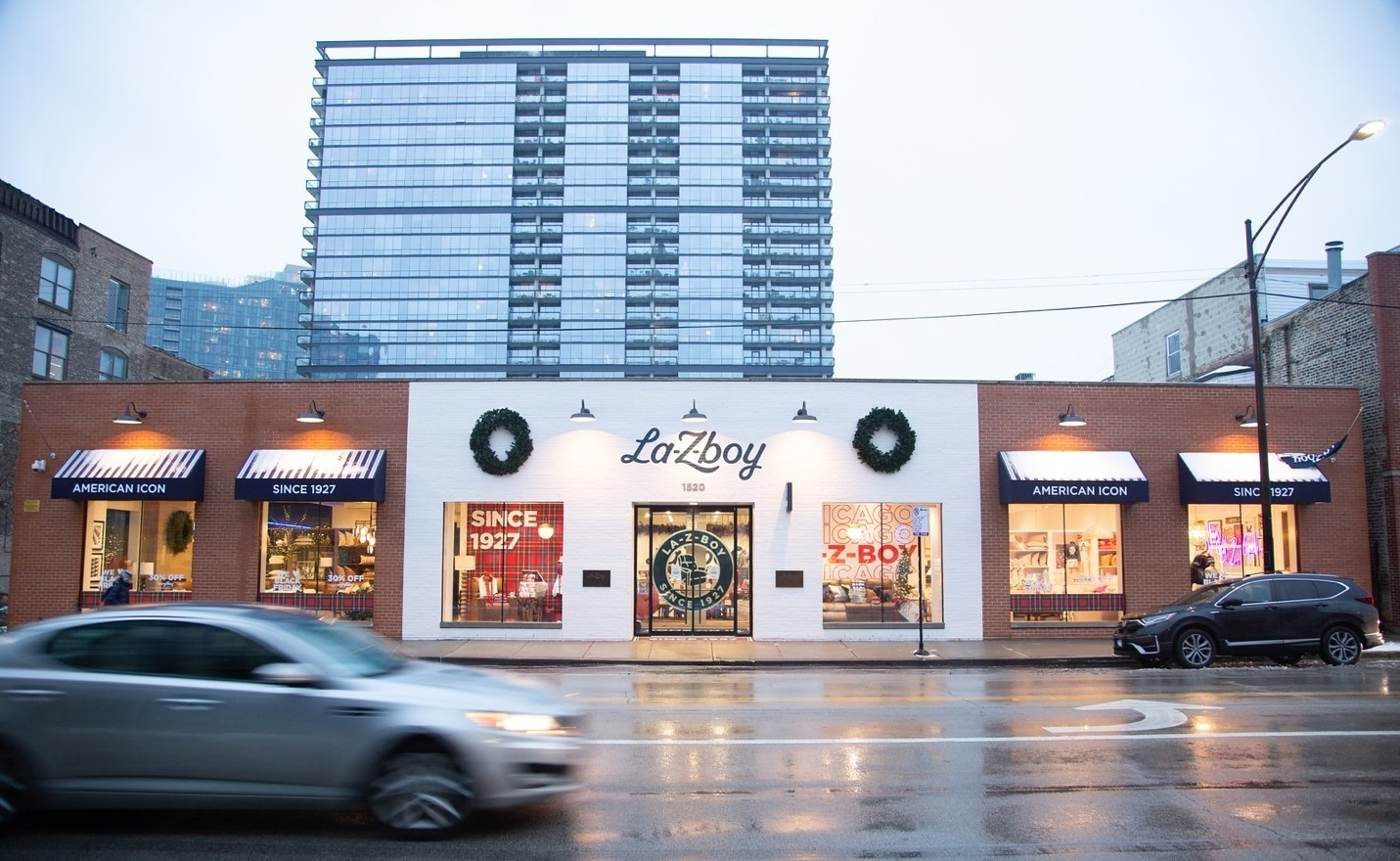 La-Z-Boy opened this store in Chicago’s Lincoln Park in 2024.