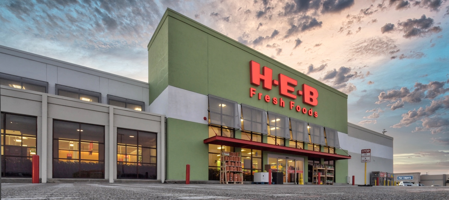 CBRE Investment Management and MCB Real Estate acquired a 1.1M-square-foot portfolio of grocery-anchored properties, the larg