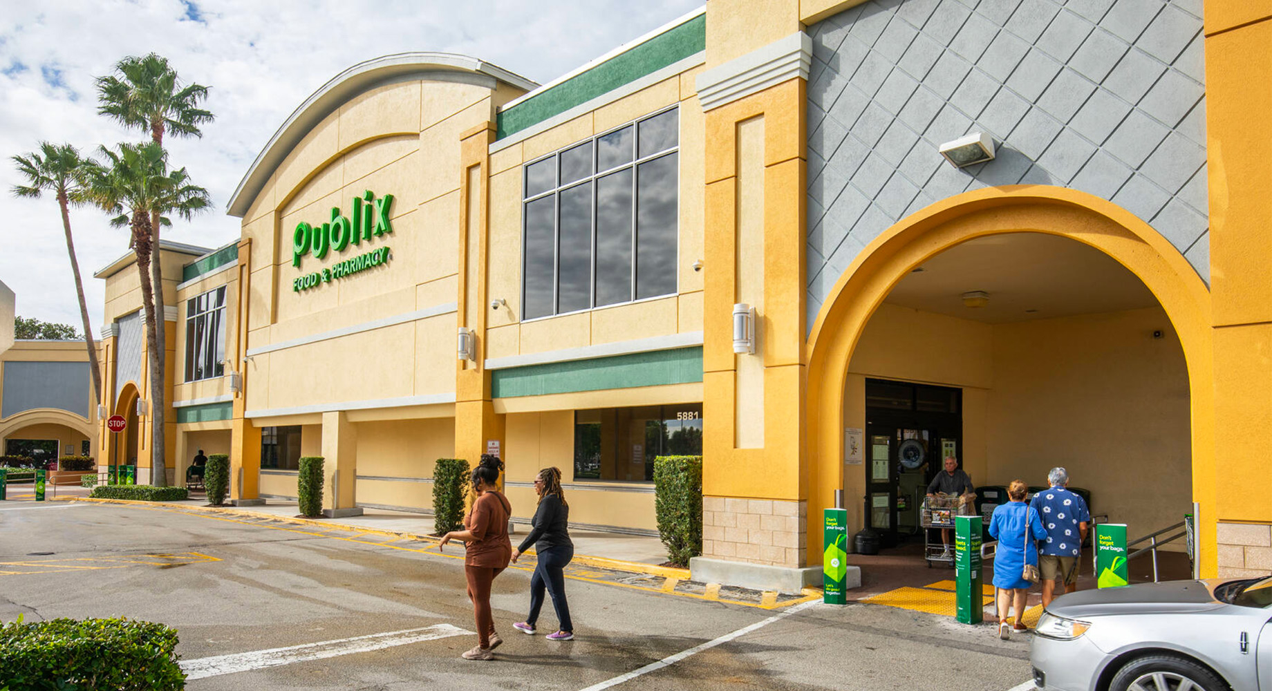 Tamarac, Florida’s Publix-anchored Midway Plaza is the largest retail center in ShopOne’s portfolio.