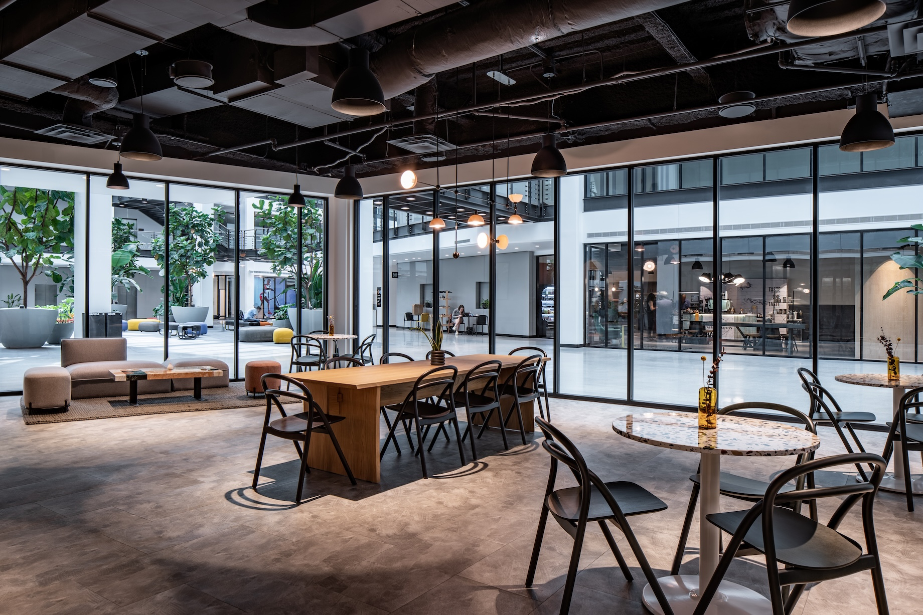 A CoLab co-working space at Bell Works Chicagoland.