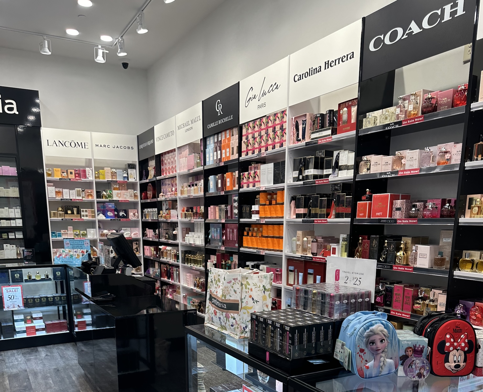 Thanks to training programs at Perfumania and Fragrance Outlet, salespeople can help even highly informed shoppers, according
