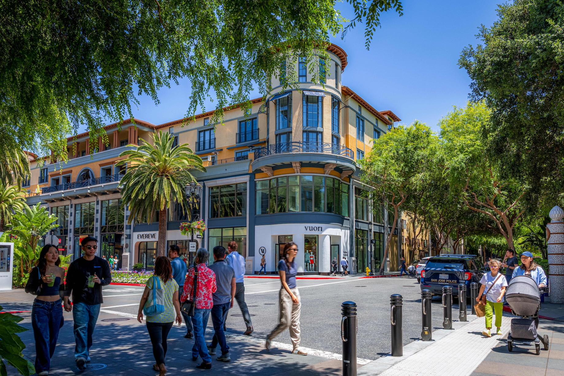 By June, Autolane will create a designated passenger pickup and dropoff spot for autonomous vehicles at Federal’s Santana Row