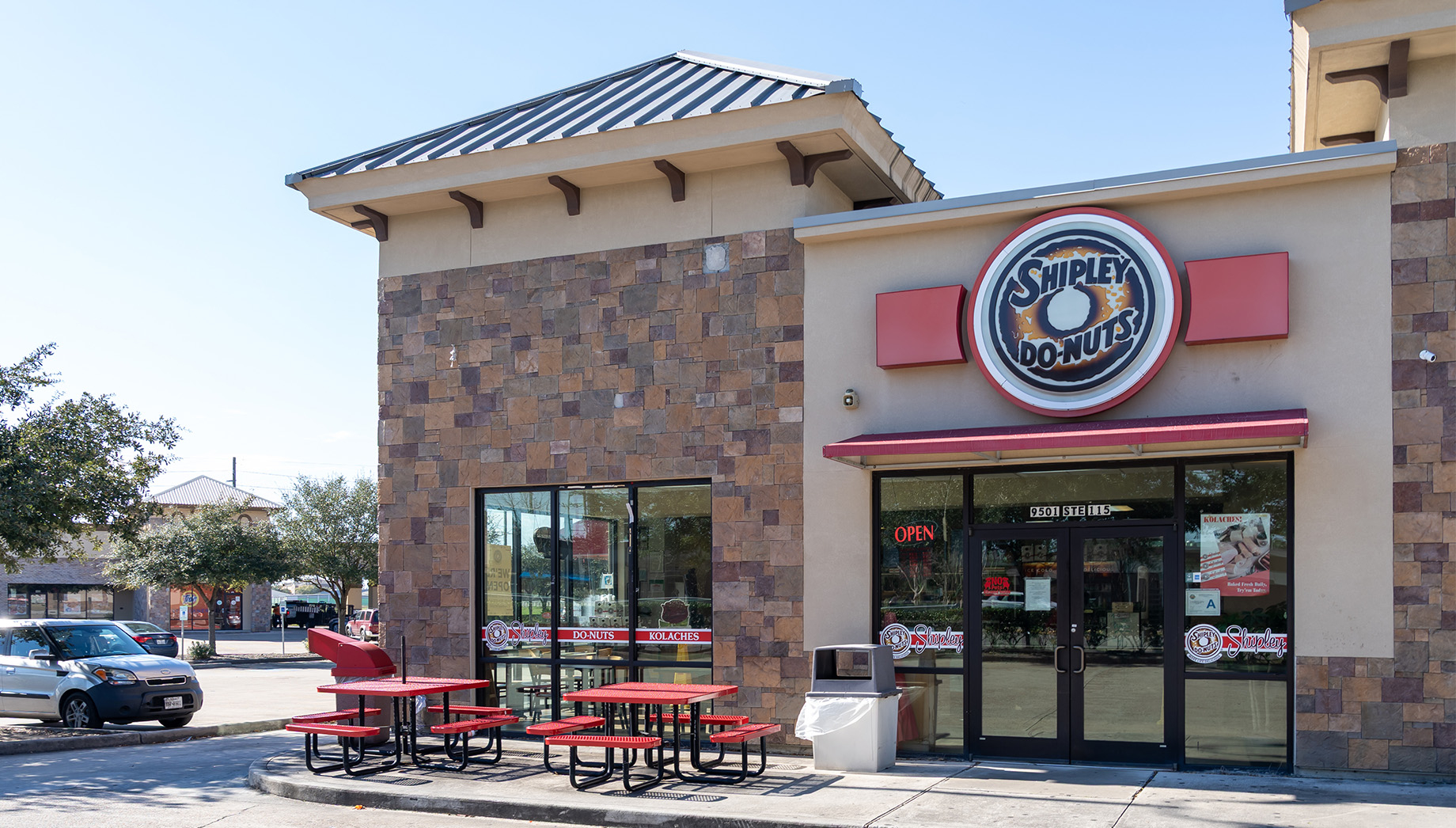 Newly inked franchise agreements will add 23 Shipley Donuts stores in four states.