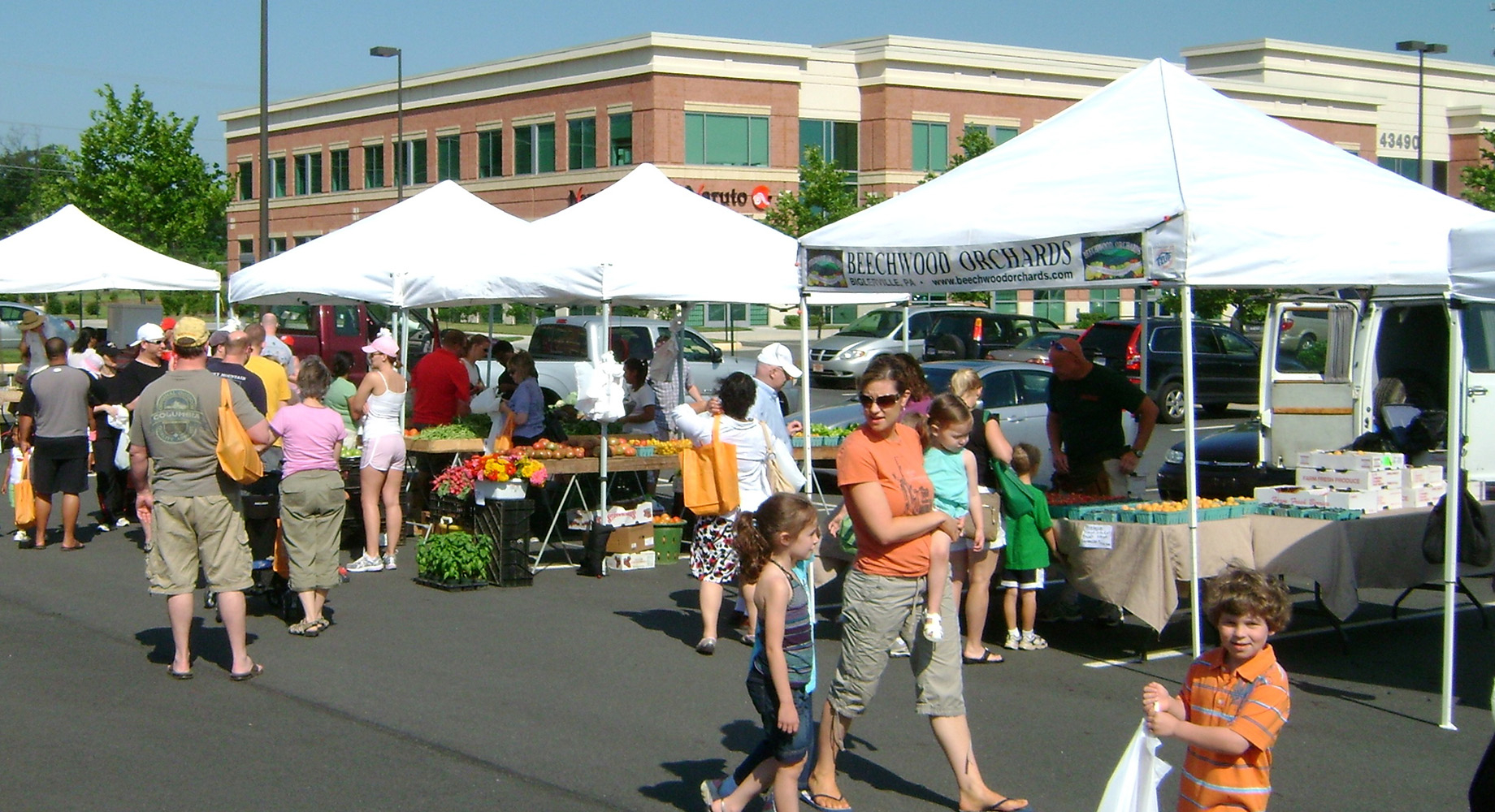 A farmers market at Edens’ Shoppes at Ryan Park in Ashburn, Virginia.
