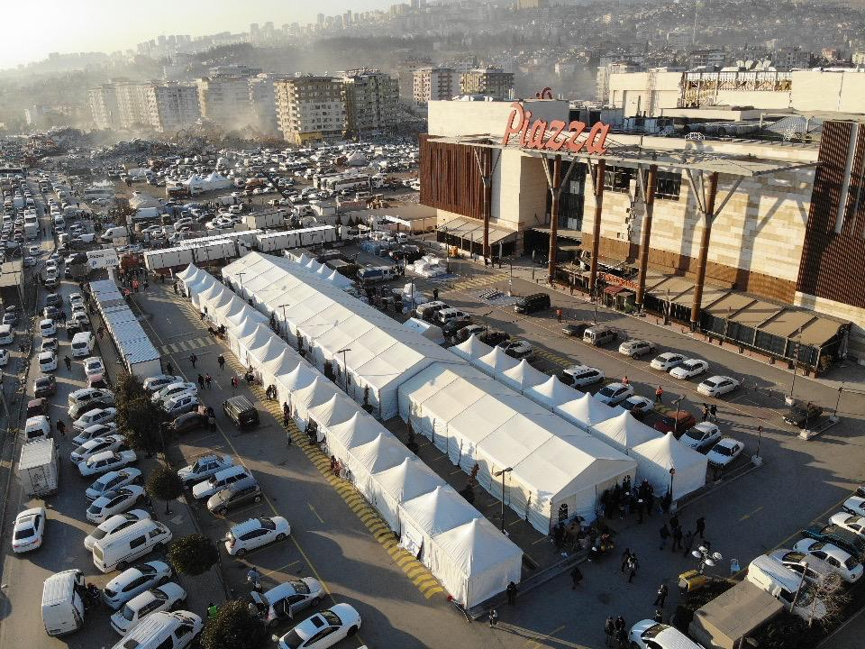 In the aftermath of the February 2023 earthquakes in Turkey, Kahramanmaraş Piazza shopping center was relatively undamaged. T