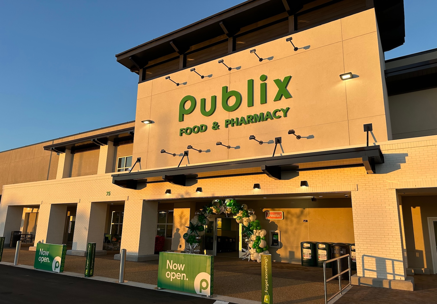 Publix recently opened this new store in Jacksonville, Florida.