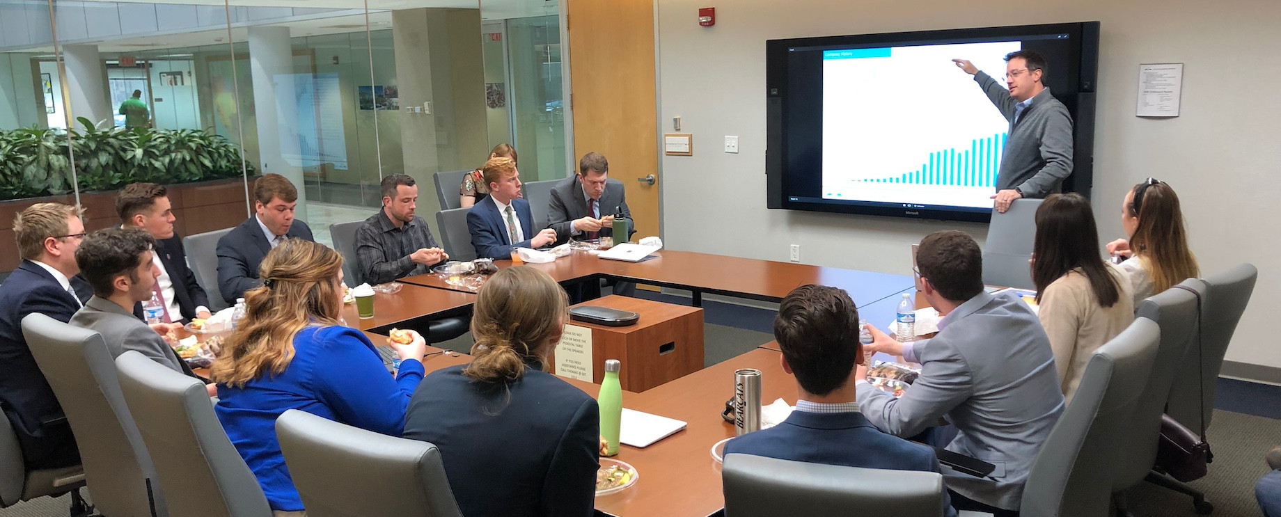 Phillips Edison & Co.’s Joe Schlosser discusses the company’s history, mission and team structure with University of Cinc