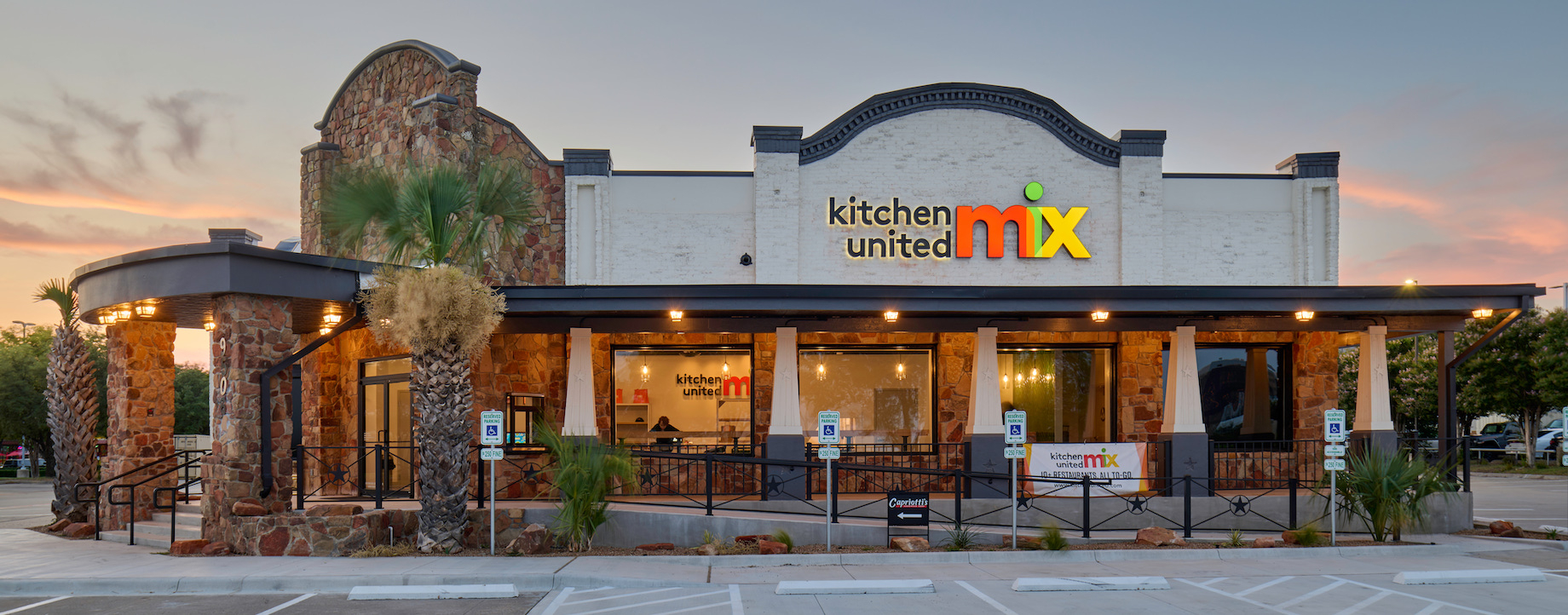 This Kitchen United Mix ghost kitchen in Frisco, Texas, advertises