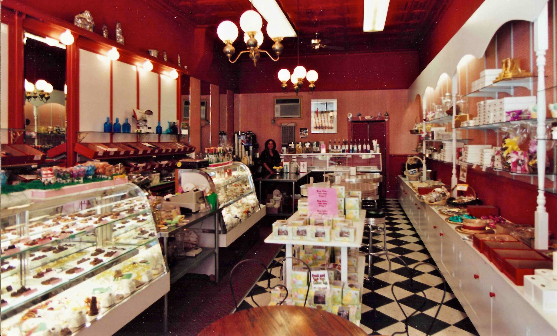 Dona Edwards in the family’s original candy shop on Pittsburgh’s South Side. Her daughter, Dana Edwards Manatos, led a pivot 