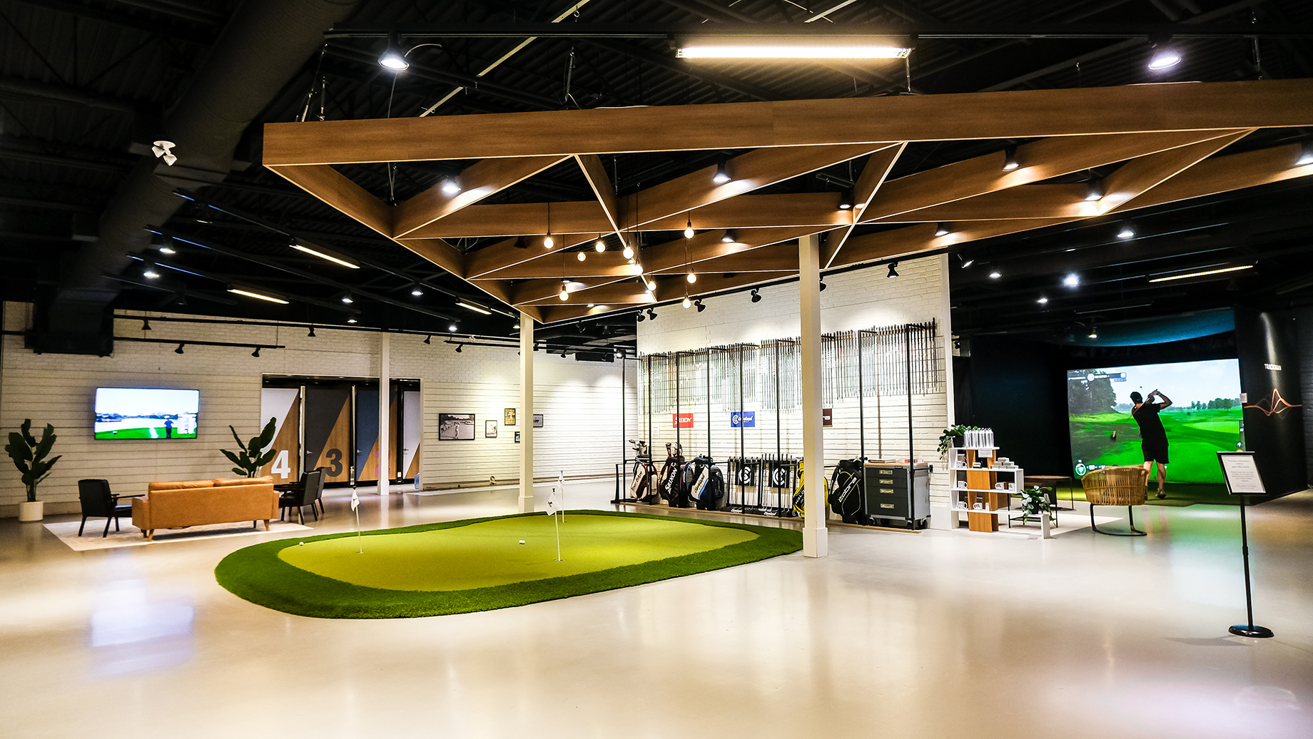 Prime Golf, Nanaimo North Town Centre in British Columbia