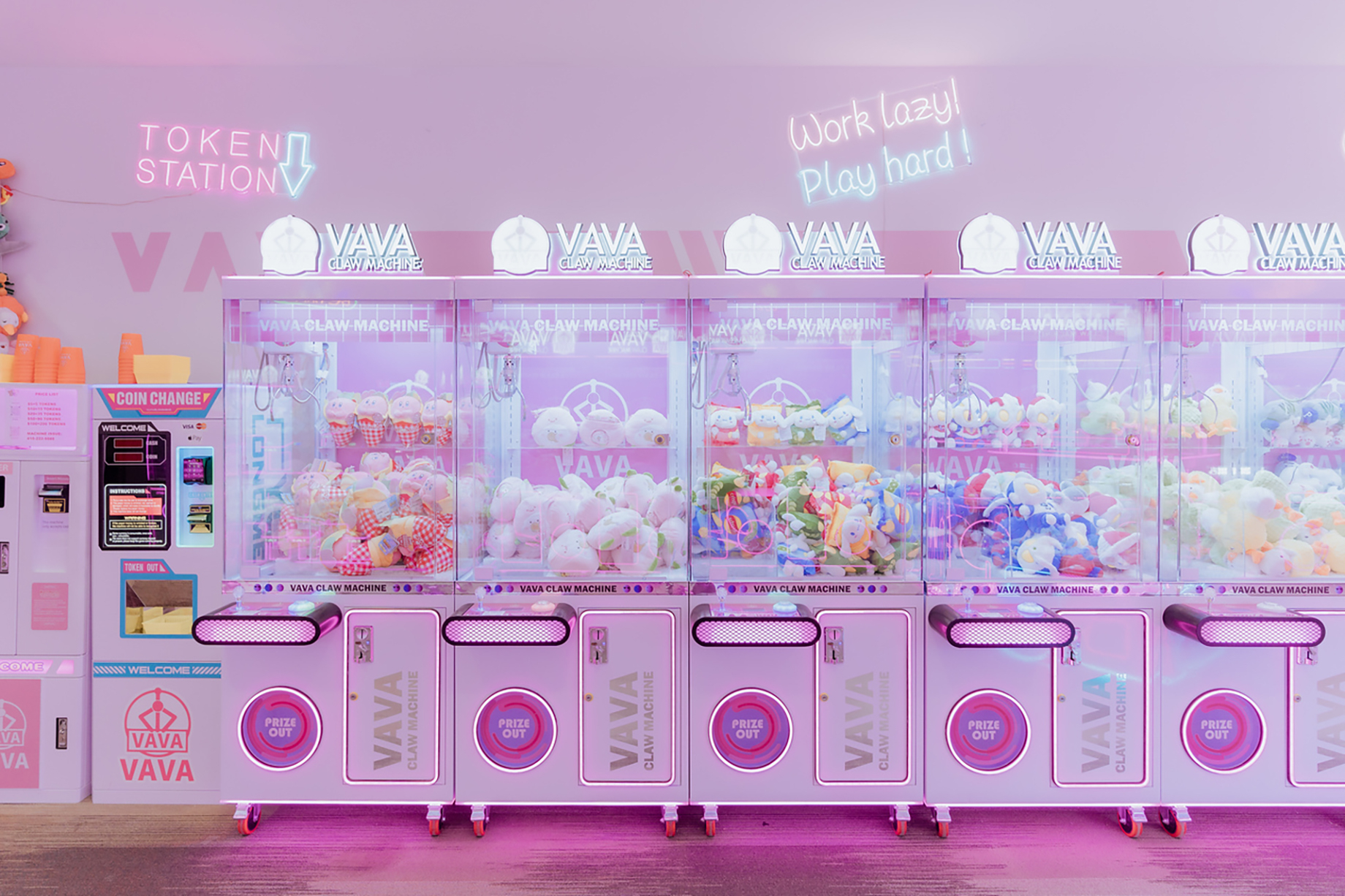Vava, Hillcrest Mall in Richmond Hill, Ontario