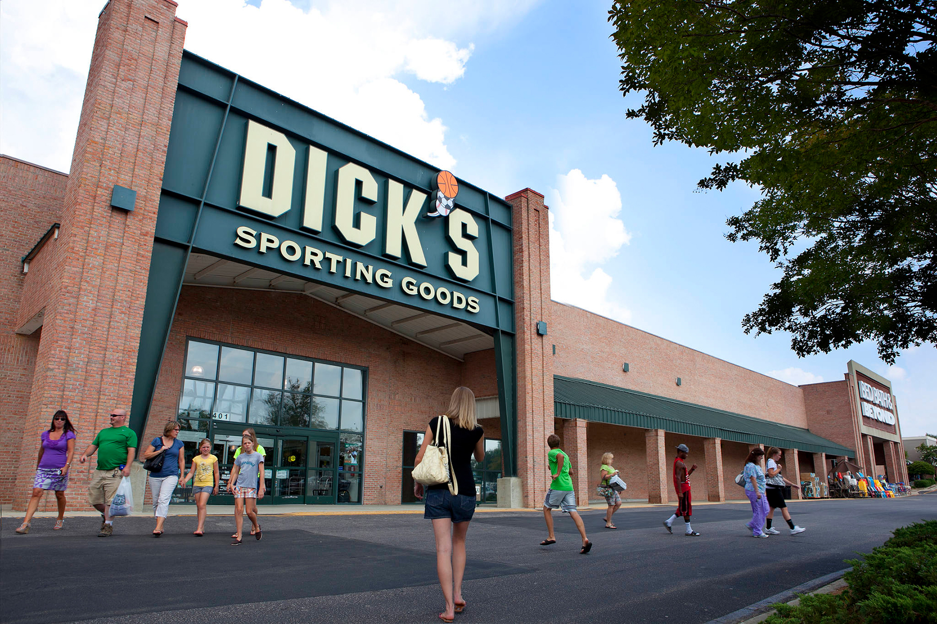 Kimco Realty's Crossroads Plaza, in Cary, N.C.