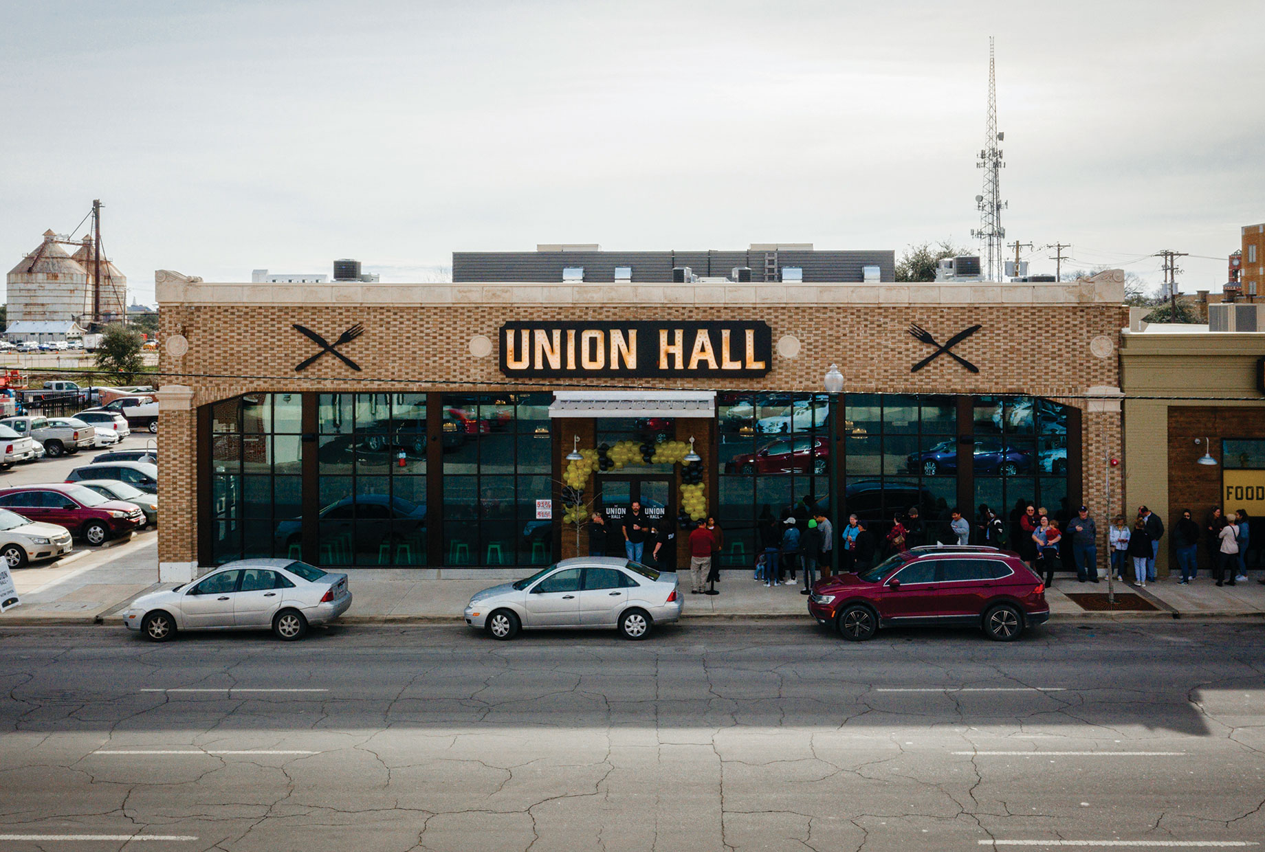 Union Hall incorporates the best features of food halls in Europe and New York City. “I found out there are a million differe