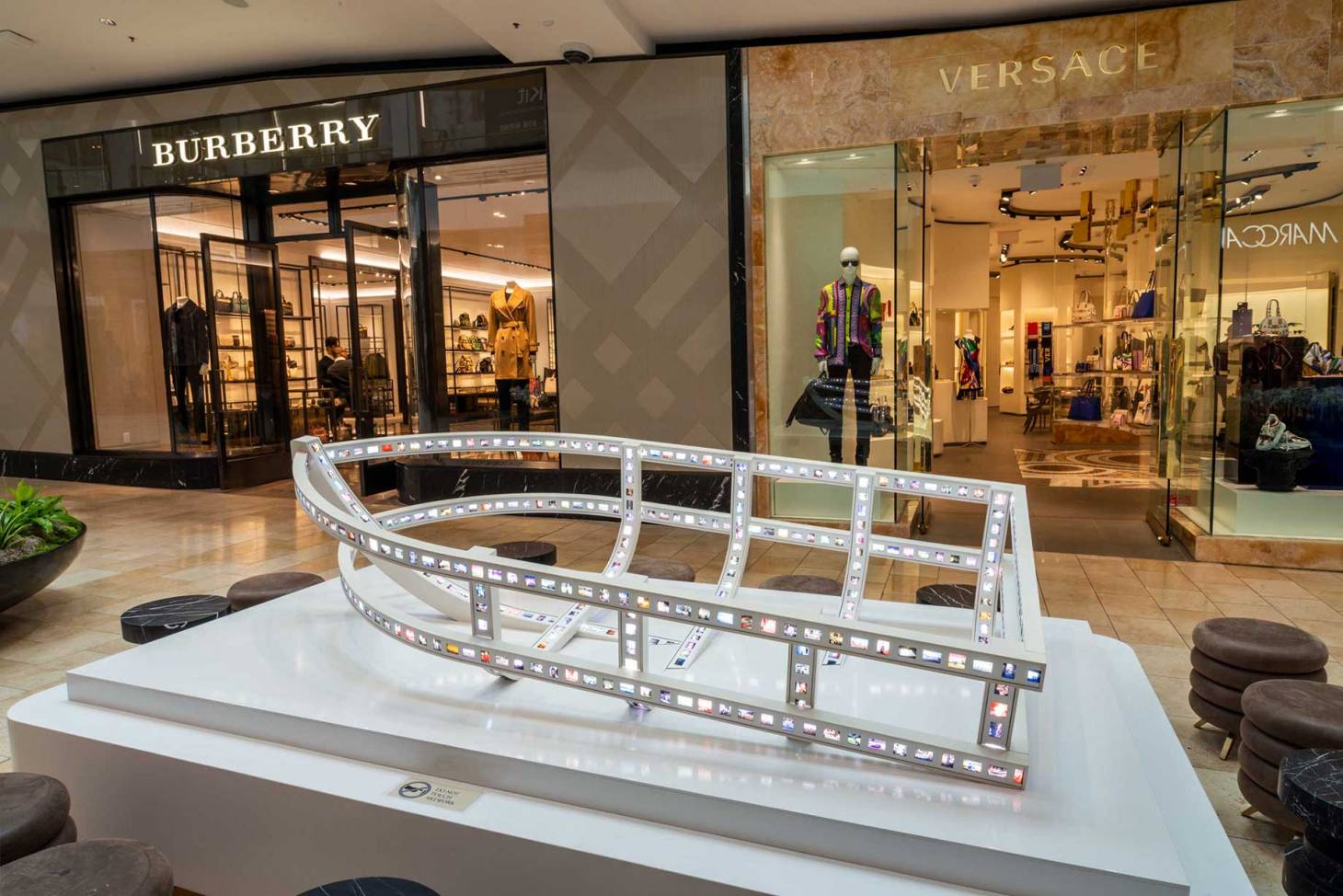 burberry garden state plaza